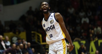 Mogi Basquete vence Pinheiros e volta à final do Paulista após nove anos