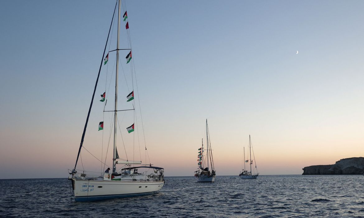 Itália anuncia saída de Israel do 1º grupo de 26 ativistas da flotilha