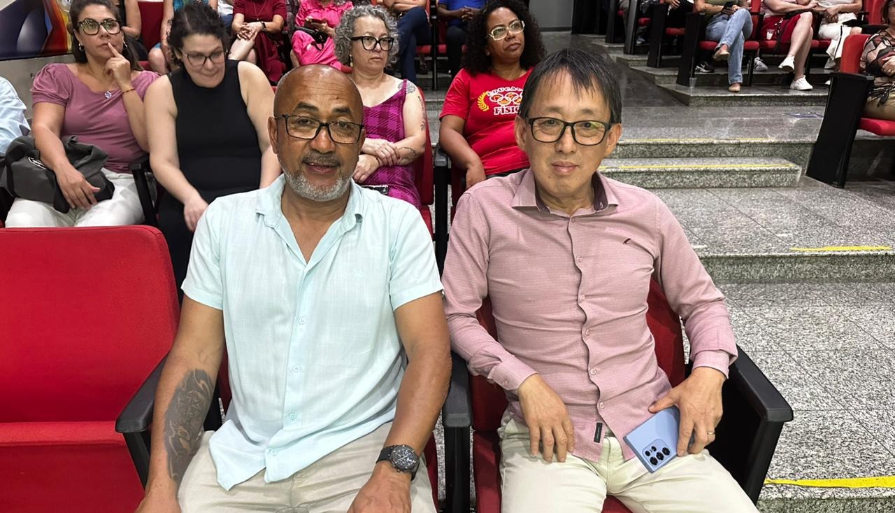 Parlamentares prestigiam Prêmio Excelência Educacional em Suzano