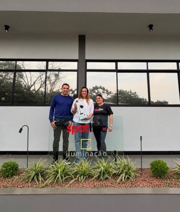 Fundo Social de Poá promove bazar solidário de luminárias com apoio de empresa 