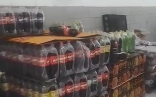 PM encontra galpão com produtos sendo adulterados em Itaquá 