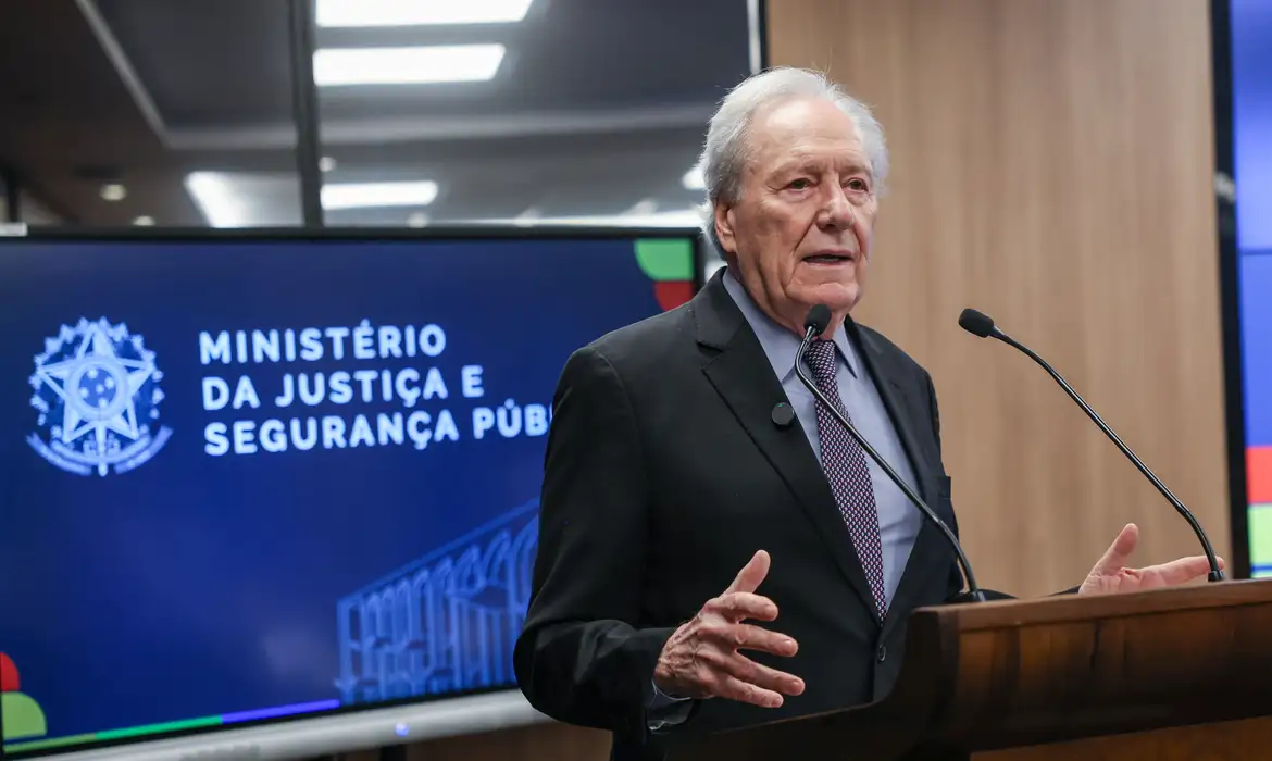 Lewandowski: operações recentes são prenúncio da PEC da segurança