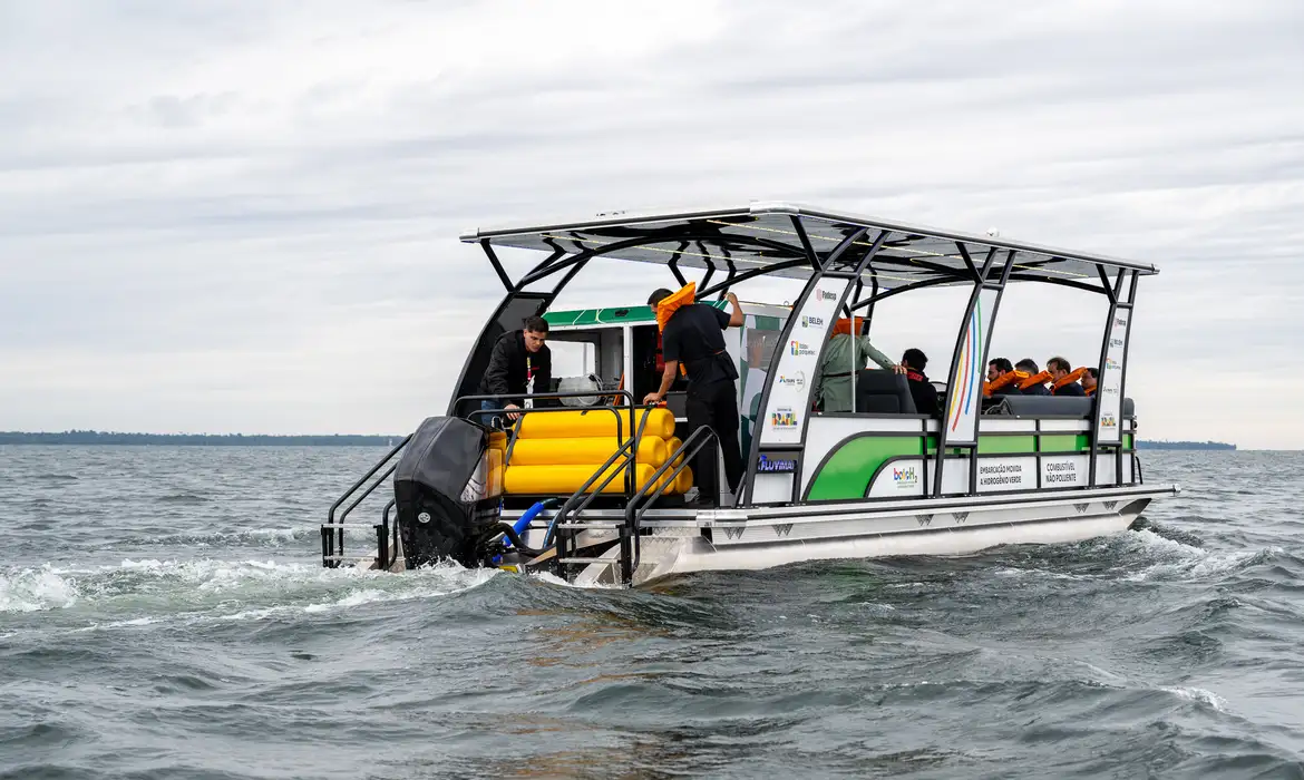 Itaipu apresenta barco movido a 100% hidrogênio verde