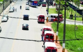 Trecho da avenida Jorge Bey Maluf é interditado por 24hs