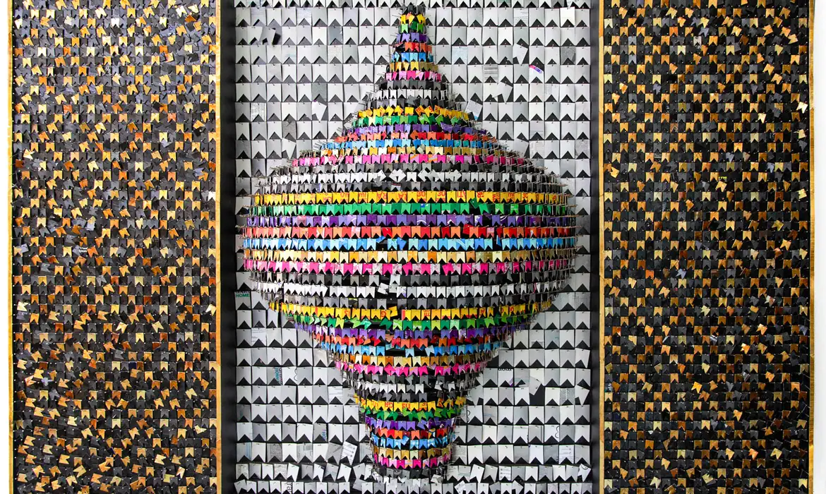 Exposição no Rio valoriza imaginário periférico de Deneir Martins