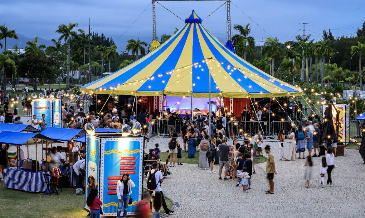 Maratona circense no Museu do Pontal valoriza arte popular no Rio
