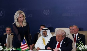 Egito, Catar e Turquia assinam com Trump documentos sobre cessar-fogo