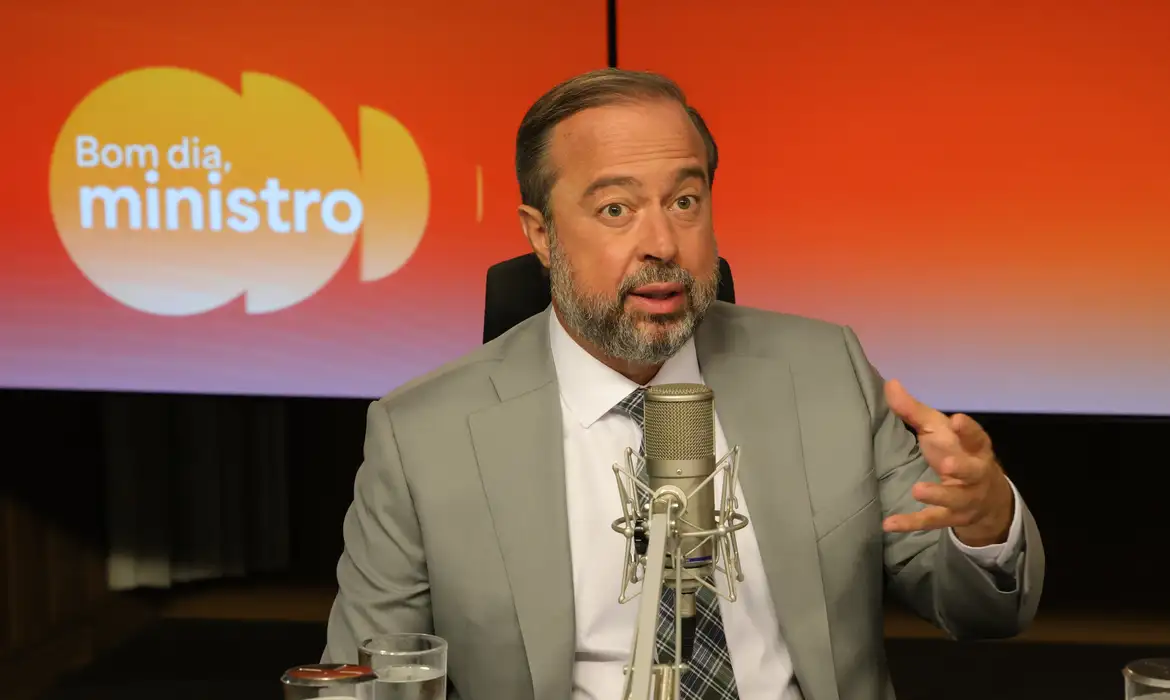 Ministério de Minas e Energia e ONS se reúnem para discutir apagão