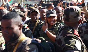 Militares de Madagascar assumem o poder, diz coronel