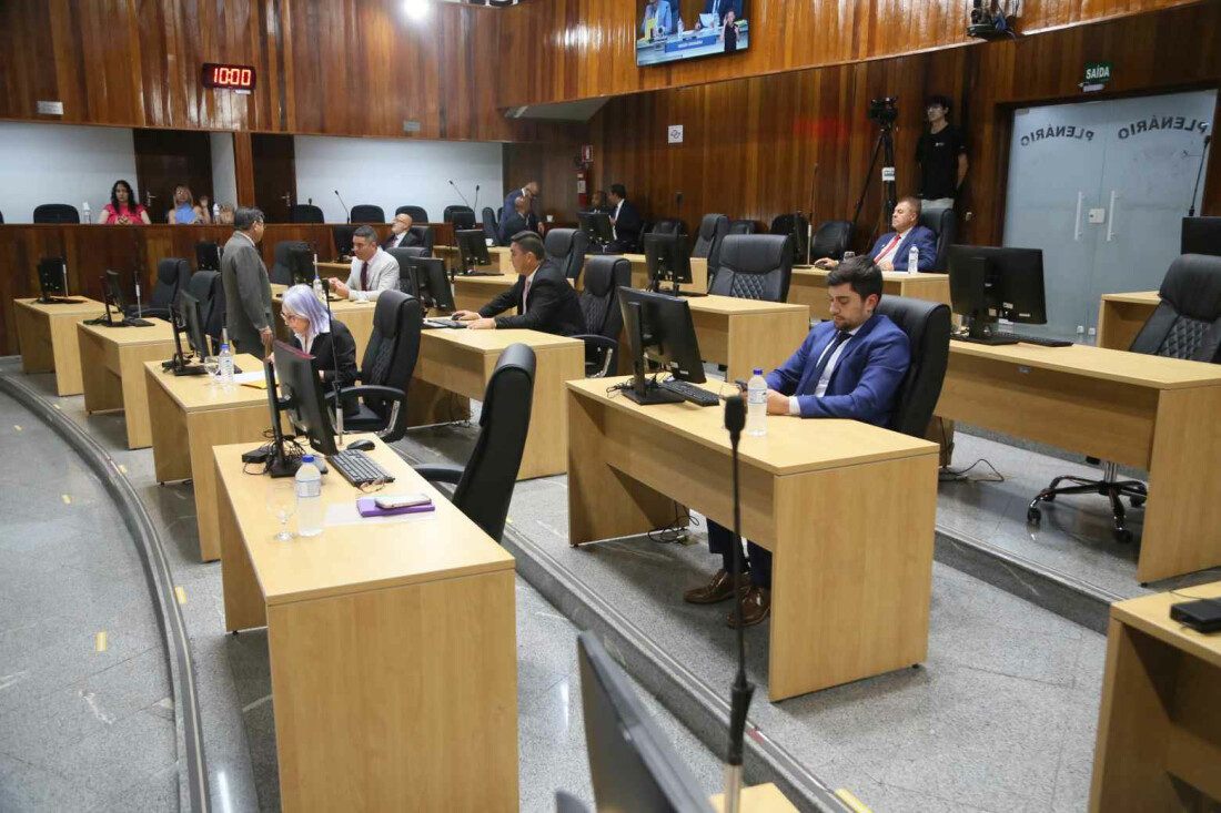 Projeto de lei isenta estabelecimentos que já possuam brigada de incêndio 