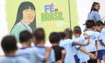 PNE: relatório sugere investimento de 7,5% do PIB para educação