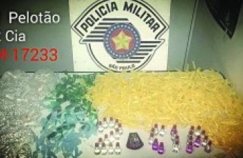 Polícia Militar apreende drogas em duas ocorrências em Jundiapeba