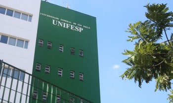 Polícia Federal faz operação em Santos contra ameaças à Unifesp