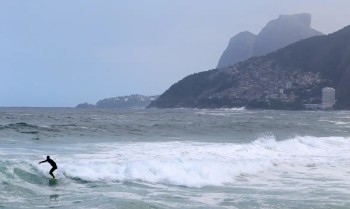 Fim de semana no Rio terá mar de ressaca e frente fria