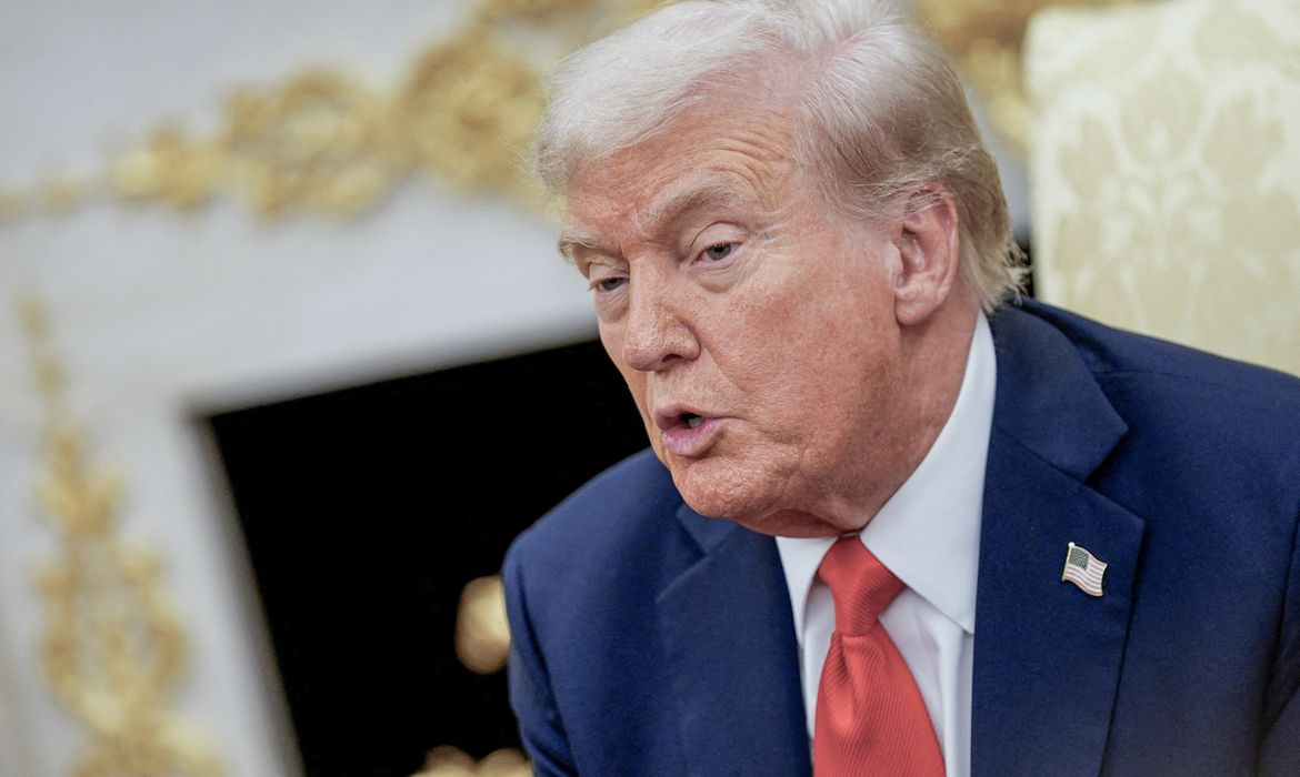 Ex-deputado norte-americano que teve pena perdoado por Trump é solto