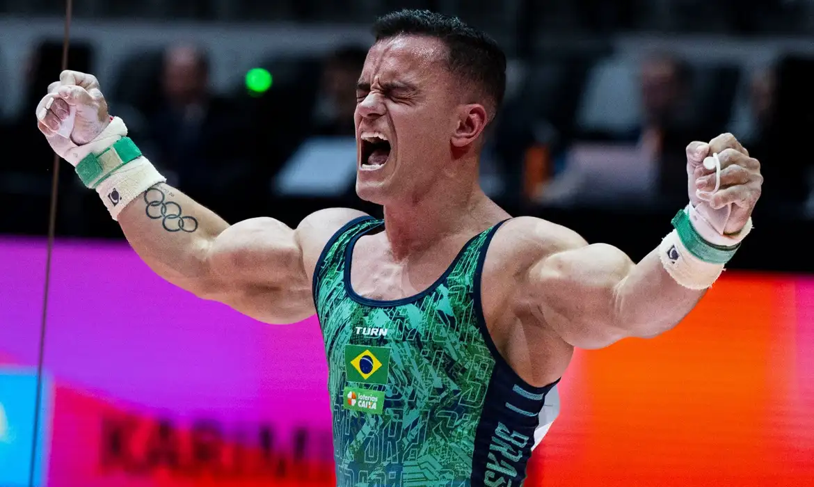 Ginástica Artística: Brasil avança a duas finais masculinas no Mundial