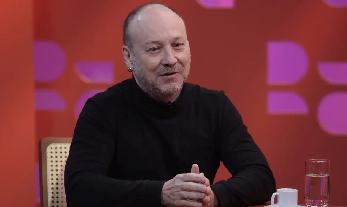 Jornalista esportivo Flavio Gomes é entrevistado hoje no DR com Demori