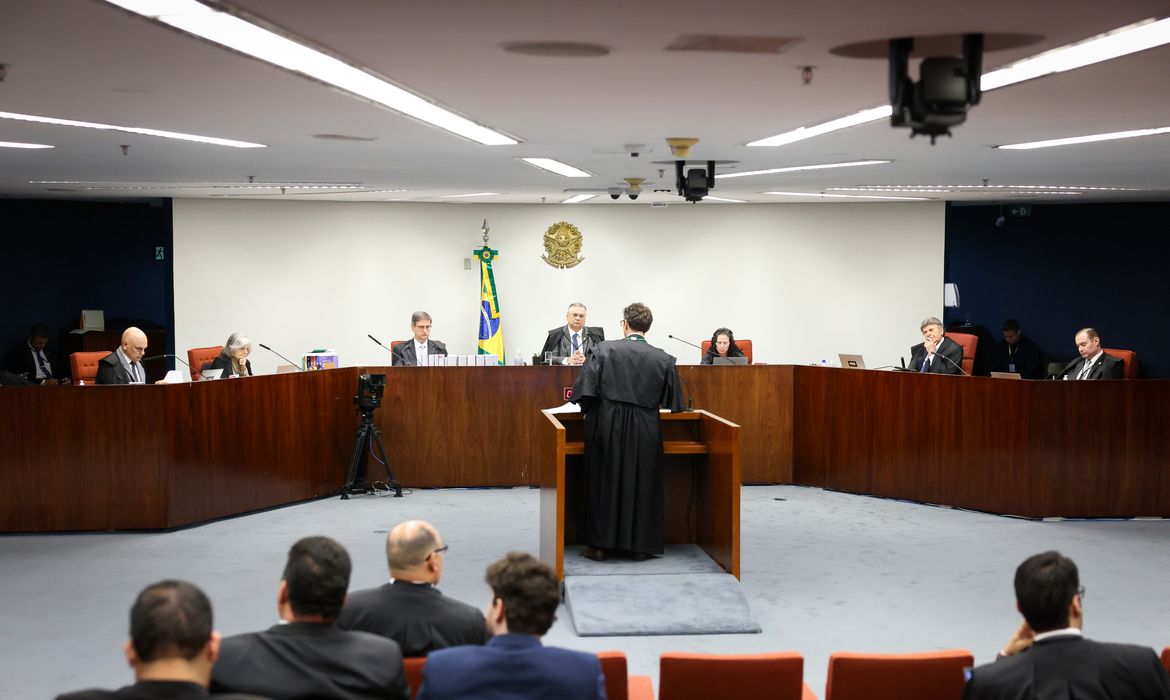 Moraes vota por condenar os sete réus do Núcleo 4 da trama golpista