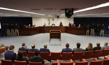 STF reabre sessão que pode condenar réus no Núcleo 4 da trama golpista