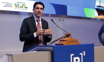 Porto de São Sebastião será leiloado até abril de 2026, diz ministro