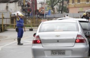 Motoristas evitam região central e movimento tem queda de 60%