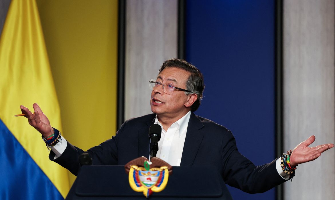 EUA sancionam presidente colombiano Petro, citando drogas ilícitas