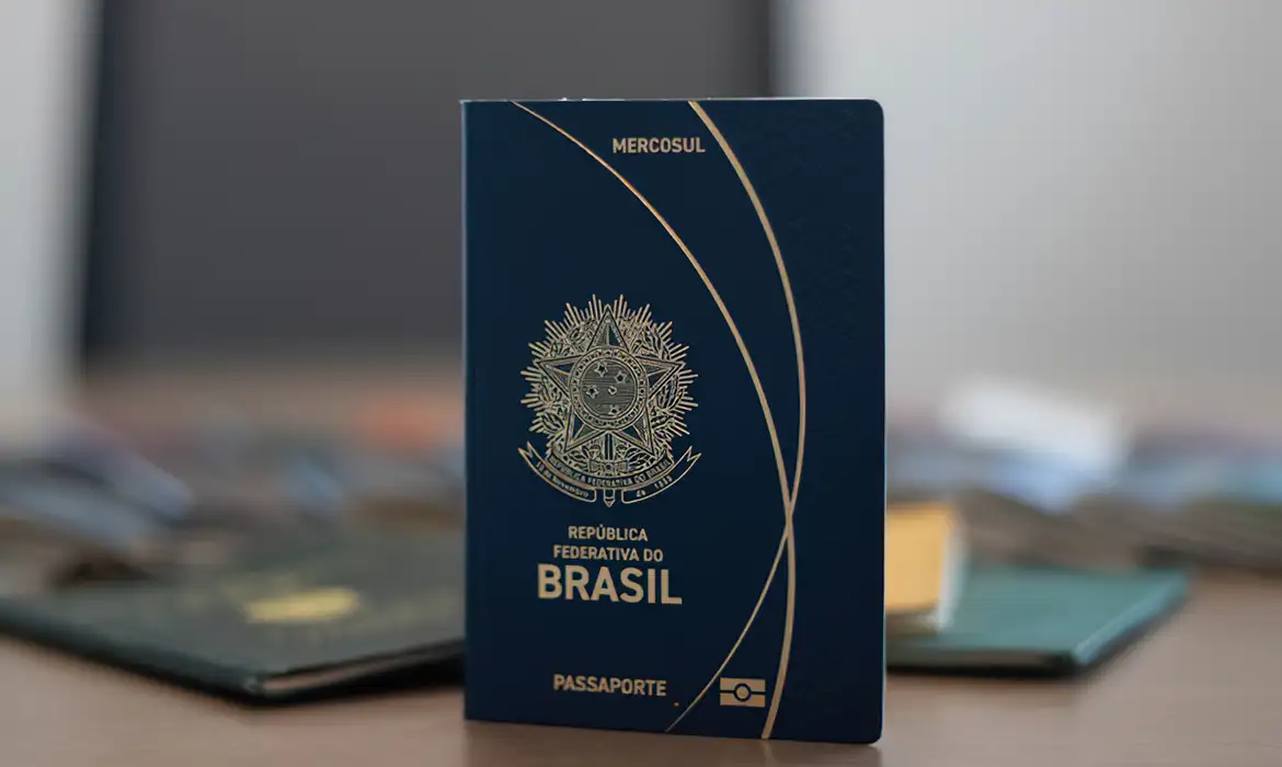 PF pode interromper emissão de passaporte por falta de verba