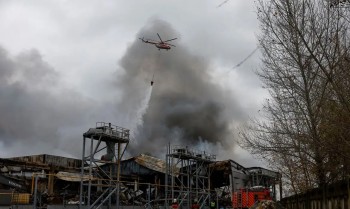 Ataque aéreo russo em Kiev mata duas pessoas e fere 13