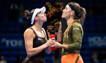 Luisa Stefani vence WTA 500 de Tóquio e leva 4º título na temporada