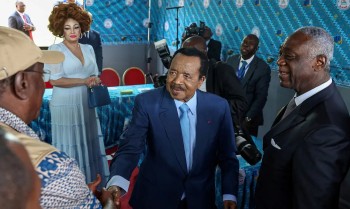 Presidente de Camarões é reeleito para oitavo mandato aos 92 anos