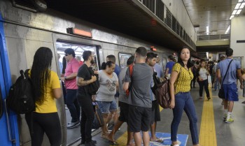 Metrô resolve problema de sinalização e trens voltam a operar