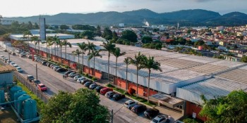 Programa Atleta do Futuro abre lista de espera para aulas de natação