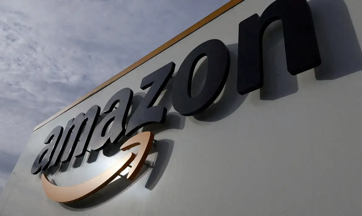 Em meio a investimentos em IA, Amazon cortará cerca de 14 mil cargos