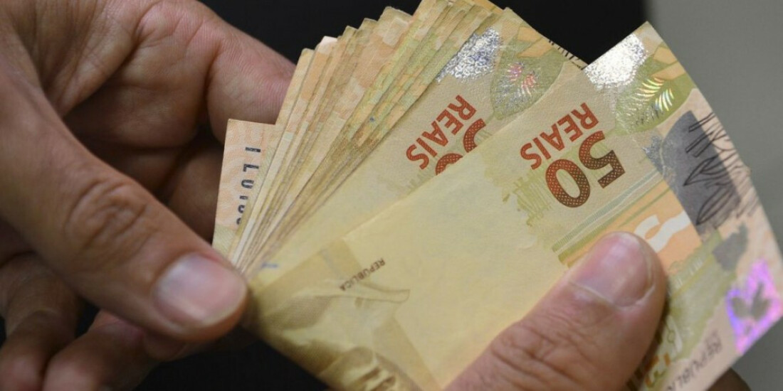 Bancos já podem fazer empréstimo consignado do Auxílio Brasil e BPC