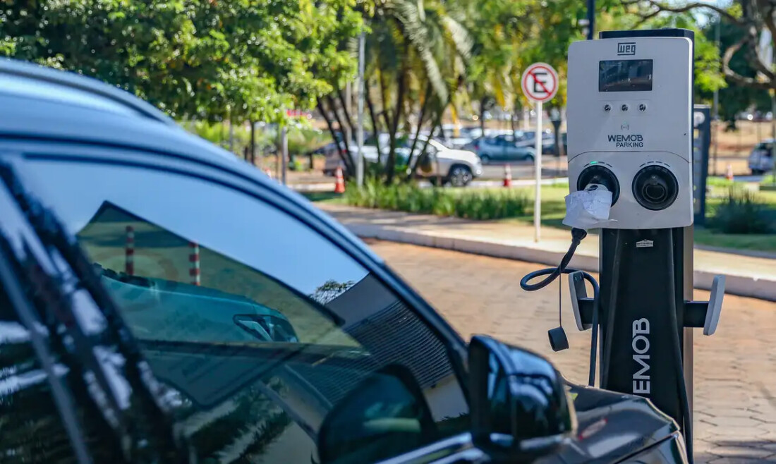 Rio prevê ampliar rede pública de recarga para veículos elétricos