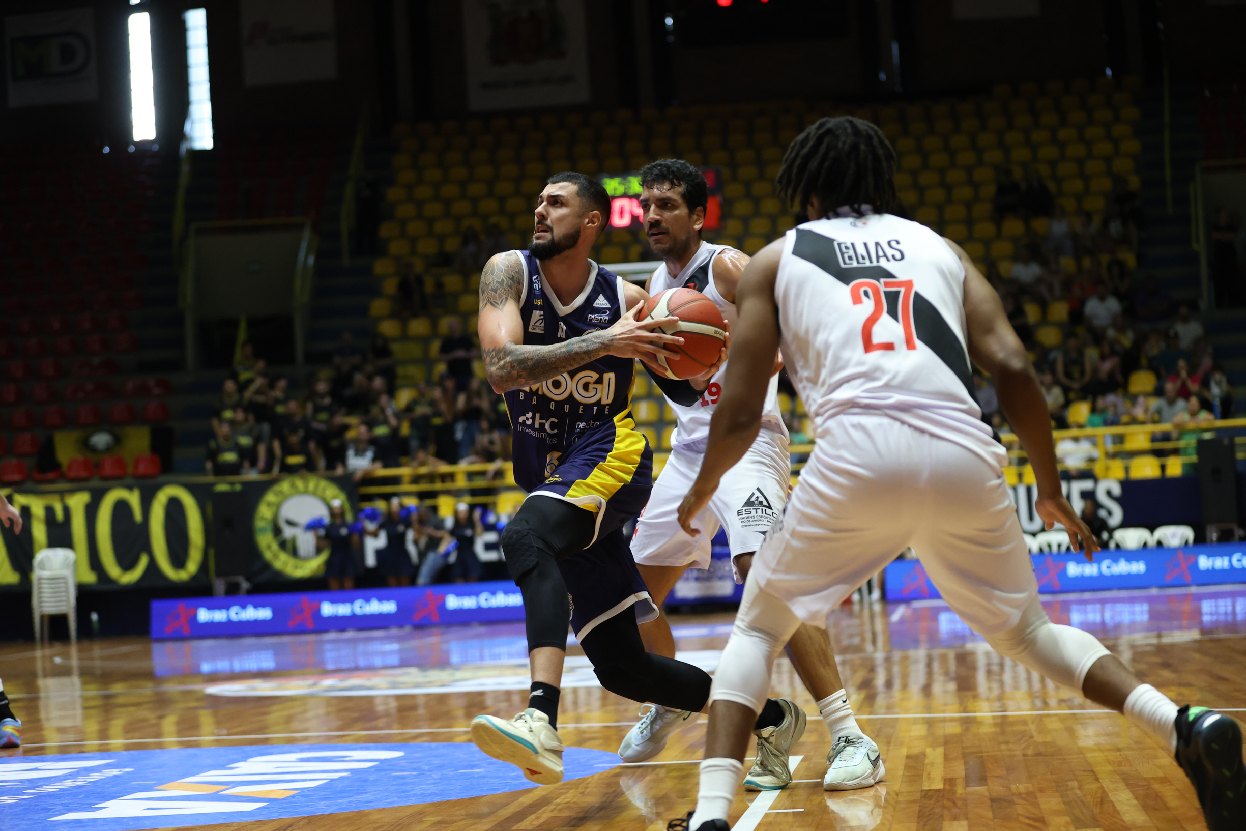Mogi Basquete conquista terceira vitória no NBB CAIXA ao bater o Vasco no Hugão