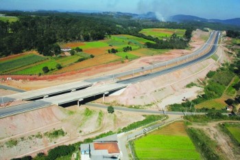 Arquivado projeto de estrada Suzano-Santos