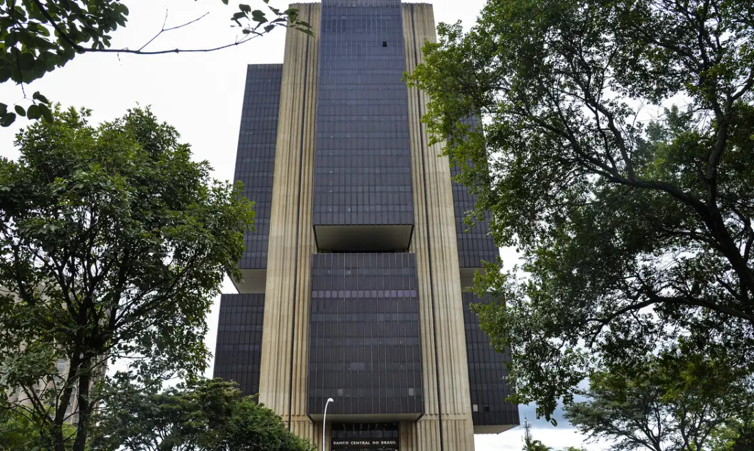 BC mantém juros básicos em 15% ao ano pela segunda vez seguida