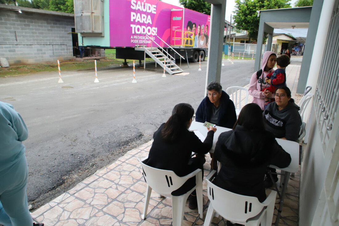 Saúde amplia atendimentos da Carreta Rosa da Mamografia até quarta-feira