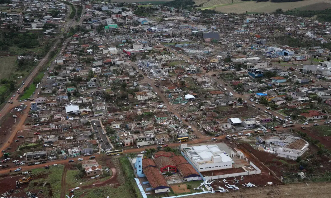 Número de feridos chega a 750 após passagem de tornado pelo Paraná