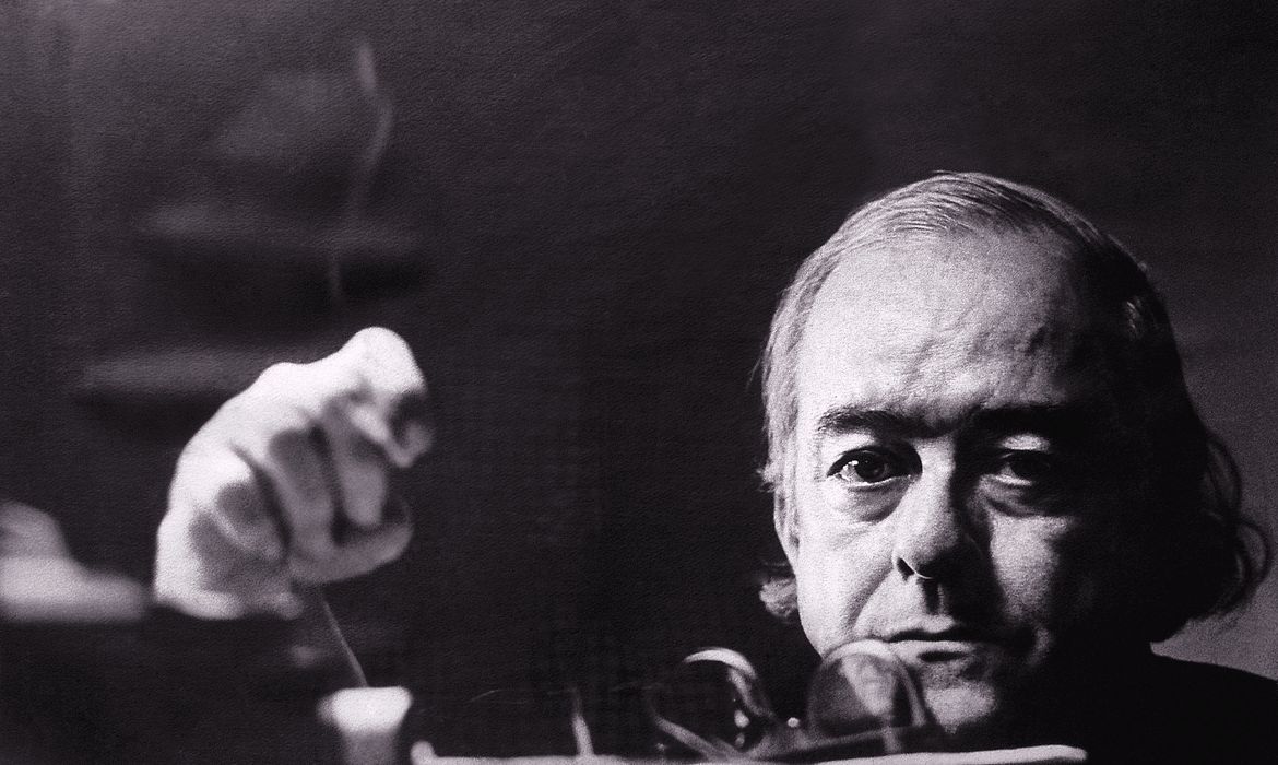 Rádio Nacional: Roda de Samba traz Vinicius de Moares em vários papeis