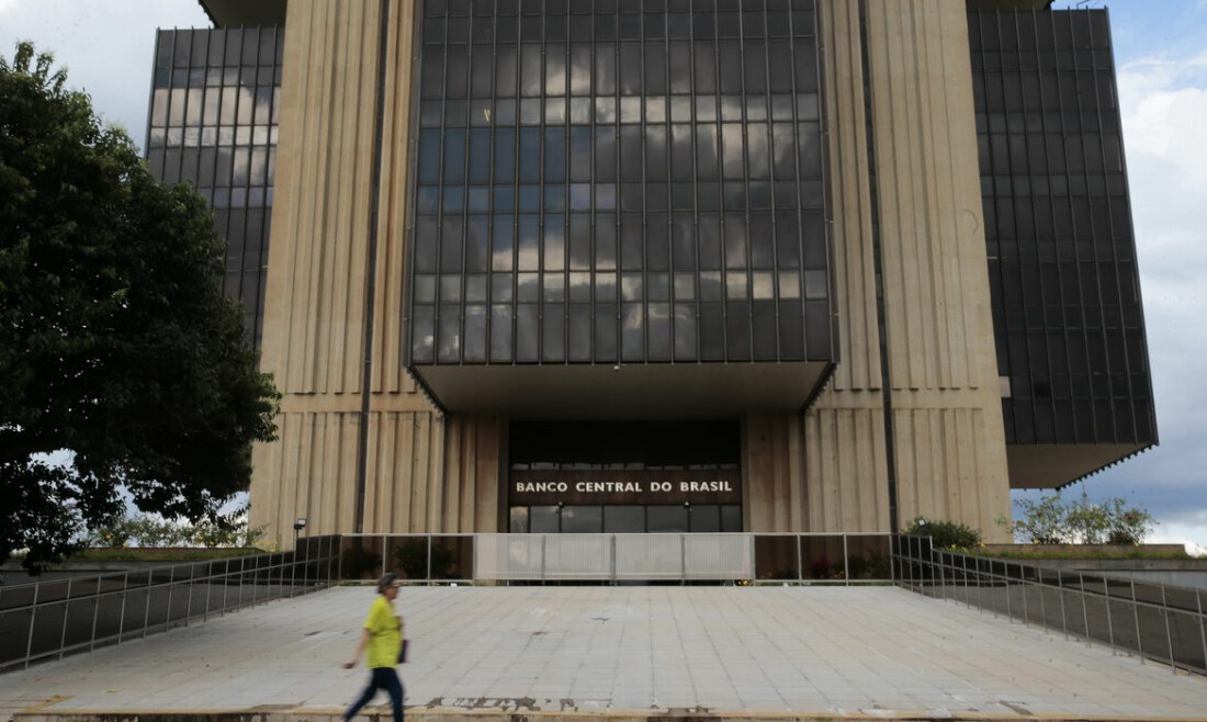Estimativas do mercado para inflação e PIB permanecem estáveis