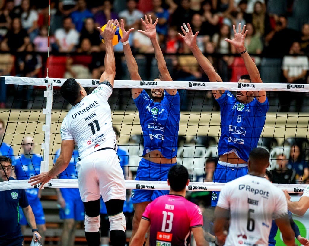 Suzano Vôlei enfrenta Sesi Bauru nesta segunda-feira (10/11) pela Superliga
