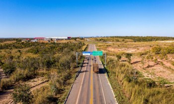 Polícia retira motorista do caminhão que interditou o Rodoanel