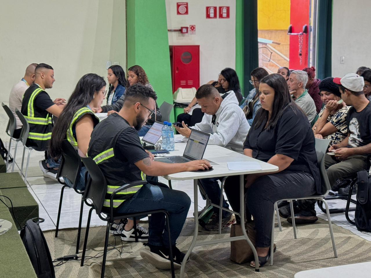 Itaquá realiza feirão de emprego com 200 vagas para auxiliar de logística