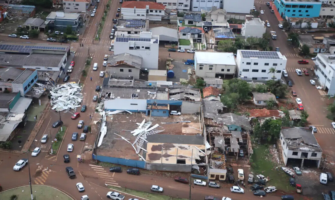 Governo garante verbas e serviços após tornado que atingiu o Paraná