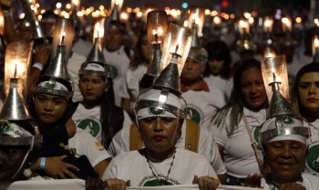 Extrativistas marcham na COP por reconhecimento na proteção florestal