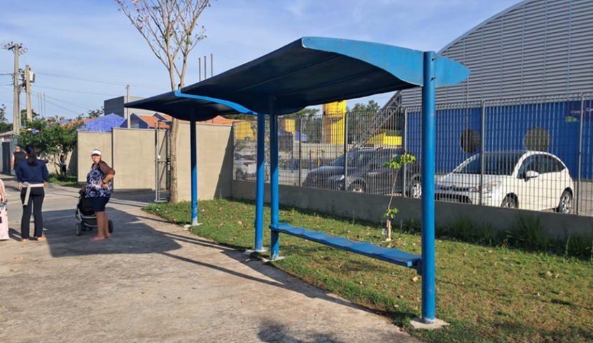 Prefeitura de Mogi instala 16 novos pontos de ônibus com abrigo