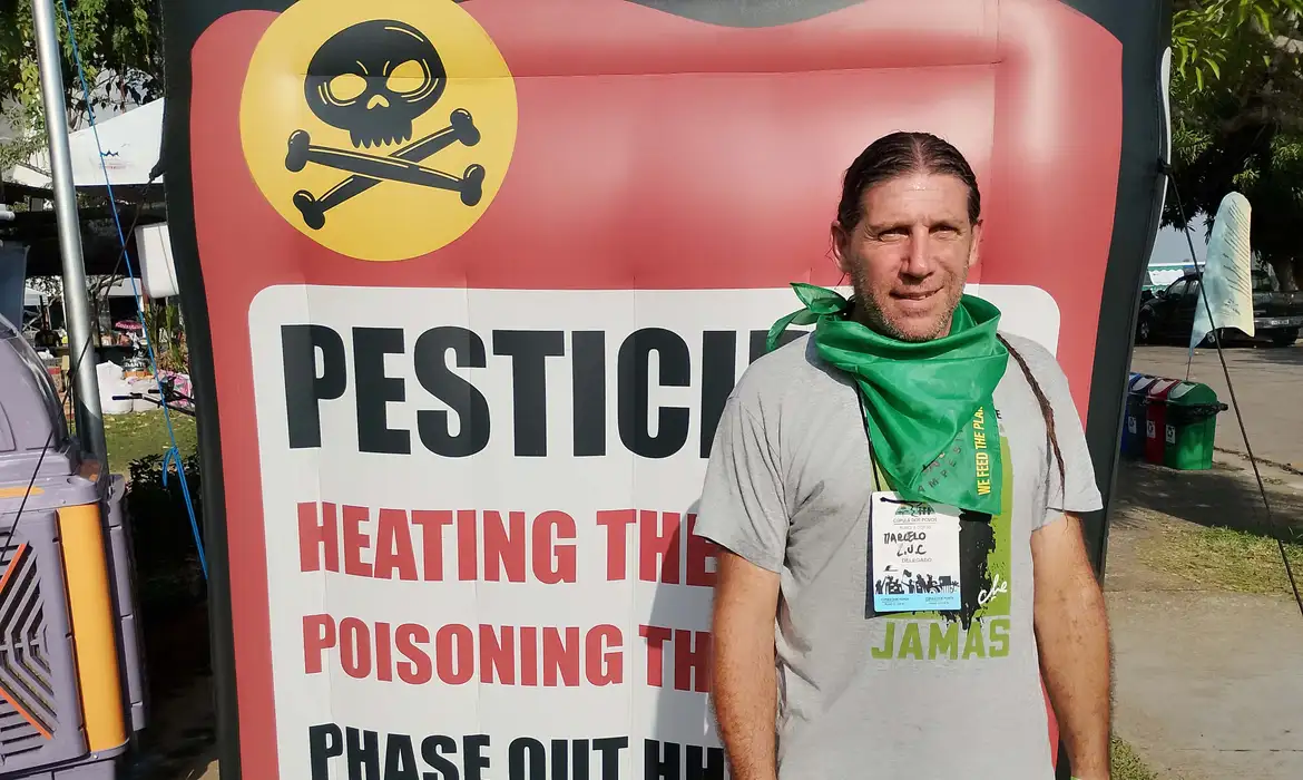 Agricultor uruguaio denuncia empresas por destruir solo com agrotóxico