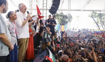 Côrrea do Lago promete levar pleitos da Cúpula dos Povos à COP30